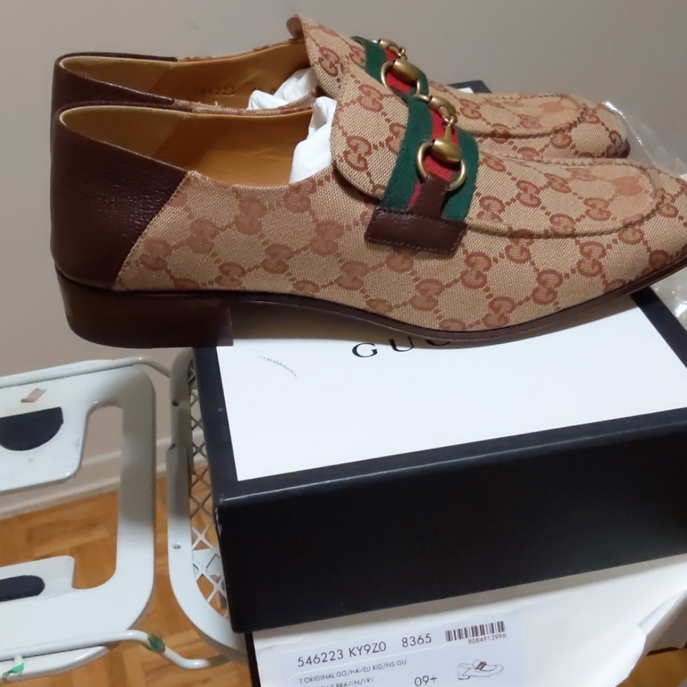Gucci shoes